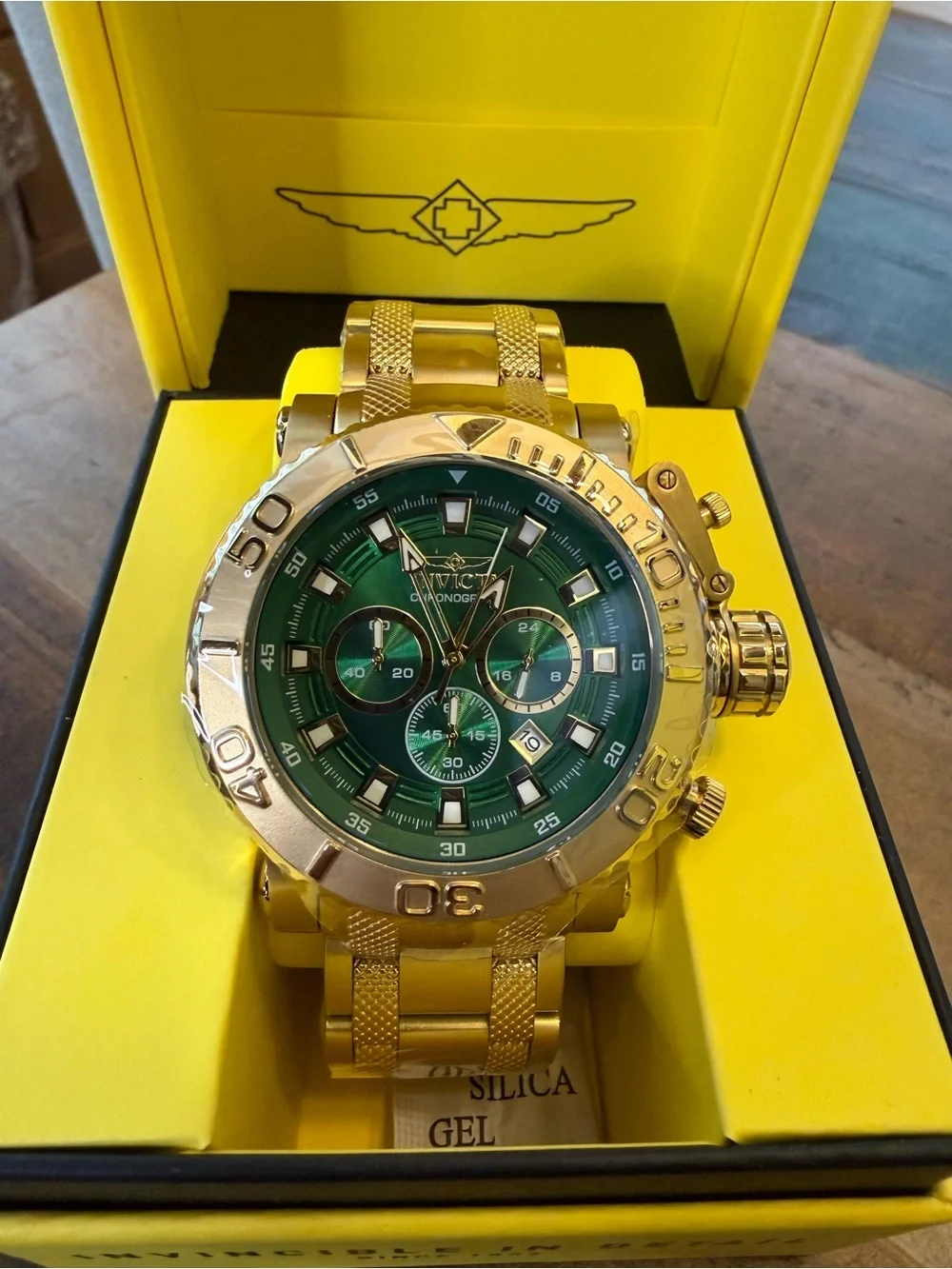 Invicta Chronograph Men's 50mm Quartz Chrono Date 100m Green Dial Gold SS